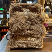 Блокнот Чудовищная книга о чудовищах: "Гарри Поттер"