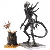 Фигурка Aliens Xenomorph Soldier (14см)