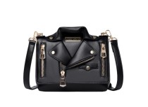 Женская сумочка в виде кожаной куртки (кожанка)