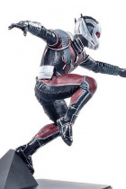 Статуэтка Человек-Муравей от Iron Studios 17 см.