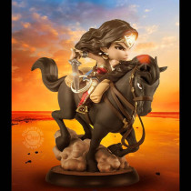 Фигурка Чудо-Женщины — Wonder Woman Q-Fig MAX
