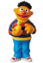 Мини-фигурка Эрни от Medicom 8 см.